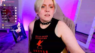 bluelunaray - Porn Video [Bongacams]: shows ass, captivating buttocks, breathtaking queen