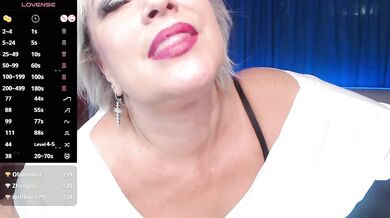 EllenRiplley - Porn Video [Bongacams]: pussy, talented entertainer, captivating cleavage