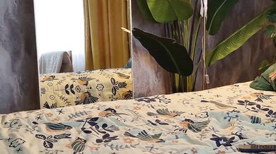 YoPixie - Porn Video [Bongacams]: popular internet personality, vibrant content creator, perfectly sculpted breasts