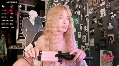 Velvetsky - Porn Video [Bongacams]: sensuous moans, luscious rear, recorded interaction