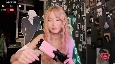 Velvetsky - Porn Video [Bongacams]: sensuous moans, luscious rear, recorded interaction