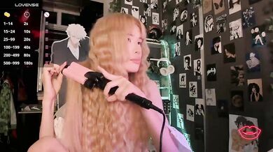 Velvetsky - Porn Video [Bongacams]: sensuous moans, luscious rear, recorded interaction