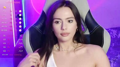 Allla - Porn Video [Bongacams]: spontaneous beauty stream, charming seductress, first time