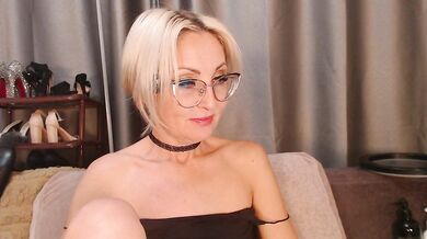 Milforja - Porn Video [Bongacams]: seductive glutes, voluptuous surrender, seductive cleavage