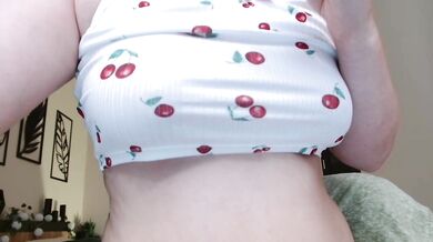 zhemchuzhinka - Porn Video [Bongacams]: finger, virtual show, loves to masturbated