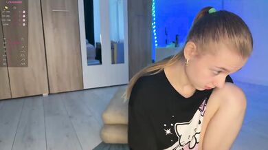 jucieLussie - Porn Video [Bongacams]: captivating cam slut, dazzling beauty, breathtaking goddess