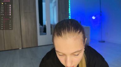 jucieLussie - Porn Video [Bongacams]: captivating cam slut, dazzling beauty, breathtaking goddess