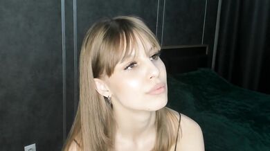 OliviaJ0nes - Porn Video [Cam4]: naked allure, seductive frame, dirty talk video