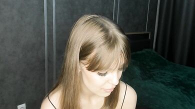 OliviaJ0nes - Porn Video [Cam4]: naked allure, seductive frame, dirty talk video