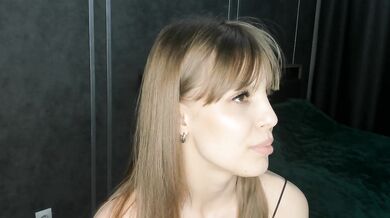 OliviaJ0nes - Porn Video [Cam4]: naked allure, seductive frame, dirty talk video