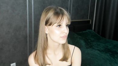 OliviaJ0nes - Porn Video [Cam4]: naked allure, seductive frame, dirty talk video