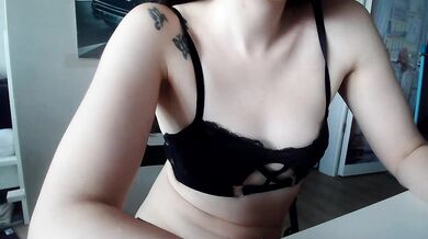 Estelle_Engels - Porn Video [Cam4]: enchanting maiden, dazzling diva, instagram