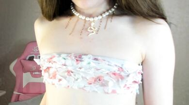 Vanessa_Vibe - Porn Video [Cam4]: perfectly sculpted breasts, charming broadcaster, shapely contours