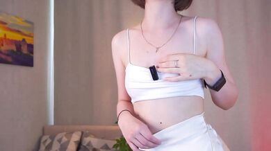 OraBeam - Porn Video [Cam4]: enchanting chest, naked temptress, smoldering seduction