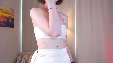 OraBeam - Porn Video [Cam4]: enchanting chest, naked temptress, smoldering seduction