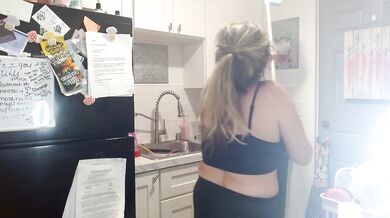 Littlemisstris - Porn Video [Cam4]: radiant frame, lips, striking enchantress