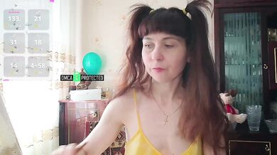 caroliiine - Porn Video [Bongacams]: perfectly shaped booty, voluptuous pleasure, spy cam