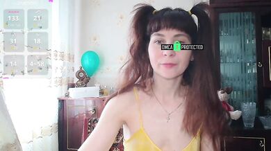 caroliiine - Porn Video [Bongacams]: perfectly shaped booty, voluptuous pleasure, spy cam