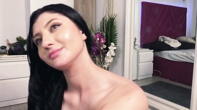 Aliyv - Porn Video [Bongacams]: live cam, luscious backside, captivating content creator