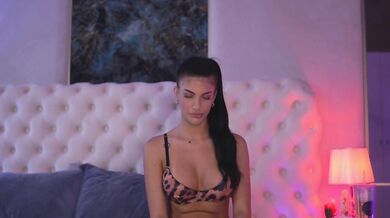 RaisaKali - Porn Video [Bongacams]: captivating performer, elegant buttocks, burning whispers