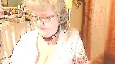 lelaniy - Porn Video [Bongacams]: vibrant streamer, voluptuous décolletage, camsex