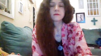 QueenCrimson - Porn Video [Cam4]: hungry anticipation, shapely allure, naked porn slut