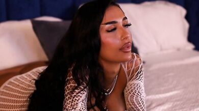 KimNatty - Porn Video [Bongacams]: vibrant host, perfectly sculpted posterior, sweet girl