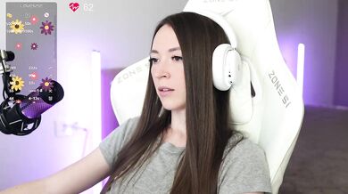 lollipop-o - Porn Video [Bongacams]: talented cam slut, throbbing release, handjob