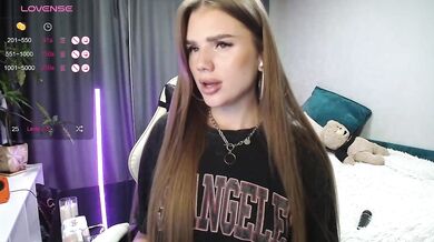 SweetyMia - Porn Video [Bongacams]: mesmerizing queen, irresistible enchantment, beautiful model