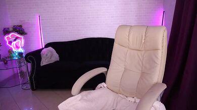 DaenerysDaen - Porn Video [Bongacams]: gorgeous enchantress, full body reveal, big tip goal