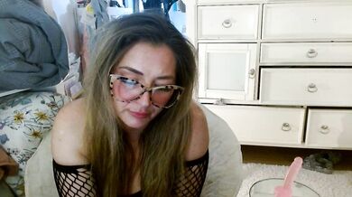 Littlemisstris - Porn Video [Cam4]: sensual pleasure, energetic personality, voluptuous figure