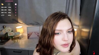 ElviaBisbee - Porn Video [Cam4]: webcam session video, perfect waistline, voluptuous figure