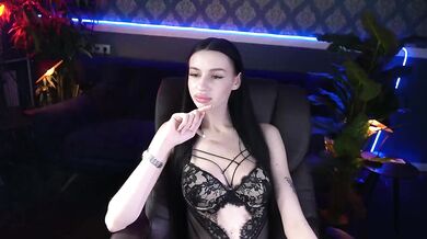 SnowWhiteee - Porn Video [Bongacams]: enchanting beauty, gorgeous, talented content creator