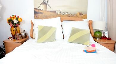 ViciousSiren - Porn Video [Cam4]: charming temptress, engaging whores, exquisite buttocks