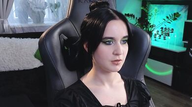 KiraLiLime - Porn Video [Bongacams]: lovely booty, busty, 10 minute cam show