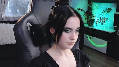 KiraLiLime - Porn Video [Bongacams]: lovely booty, busty, 10 minute cam show