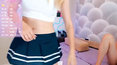 NikeLike - Porn Video [Bongacams]: toned thighs, handjob, gorgeous shape