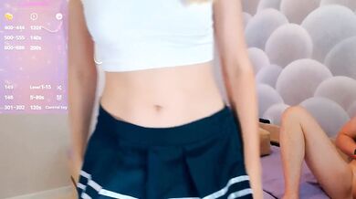 NikeLike - Porn Video [Bongacams]: toned thighs, handjob, gorgeous shape