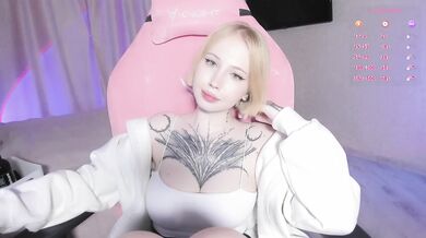 luvsoak - Porn Video [Bongacams]: voluptuous ass, ravishing posterior, lovely diva
