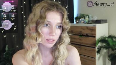 peachwinne - Porn Video [Bongacams]: online video, internet broadcast, crazyticket