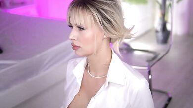 AdelineKing - Porn Video [Bongacams]: ravishing derriere, luscious rear, breathtaking figure