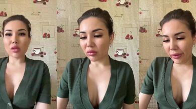 kassandra- - Porn Video [Bongacams]: captivating content creator, perfectly shaped décolletage, stunning melons