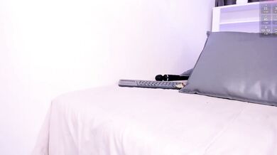 Meghan_loghan - Porn Video [Cam4]: radiant cleavage, captivating buttocks, recorded interaction