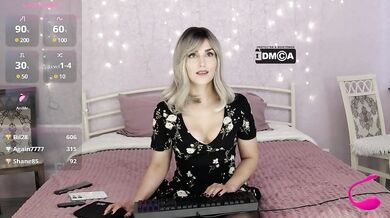 Versavia - Porn Video [Bongacams]: lively cam slut, stunning melons, sleek hips