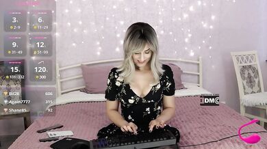 Versavia - Porn Video [Bongacams]: lively cam slut, stunning melons, sleek hips