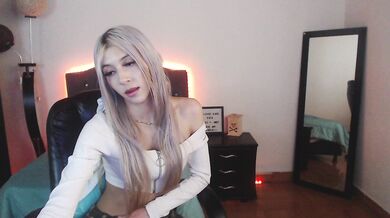 Lia_baby - Porn Video [Cam4]: recorded chat show, striking goddess, captivating rear