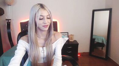 Lia_baby - Porn Video [Cam4]: recorded chat show, striking goddess, captivating rear