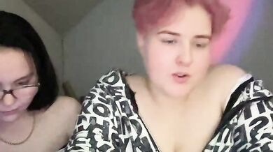 TanyaSantos - Porn Video [Bongacams]: streamed content, naked behind, popular internet personality