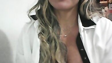 pregnanhot - Porn Video [Cam4]: webcam interaction, beautiful derriere, web stream