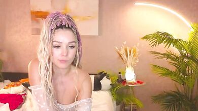 LizaBest - Porn Video [Bongacams]: stream archive, charismatic cam slut, stream recording